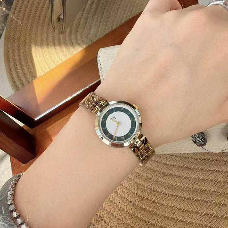 New Leopard Print Fashion Women'S Watch, Vintage Small Dial With Thin Strap, Casual Watch, High-End Women'S Timepiece.