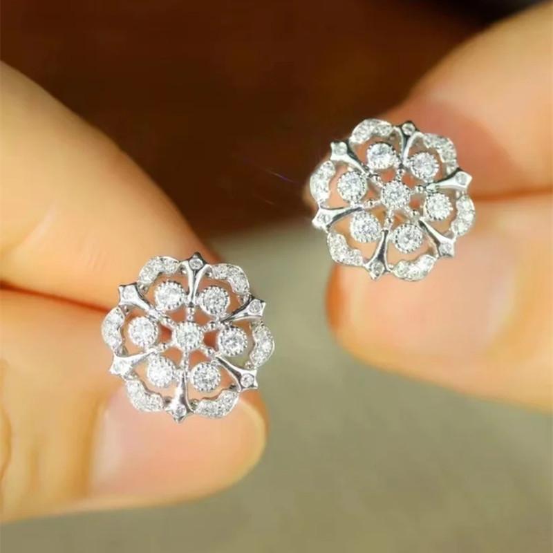 Huitan Bright Flower Cubic Zirconia Stud Earrings for Women Aesthetic Delicate Wedding Party Jewelry Luxury Piercing Accessories