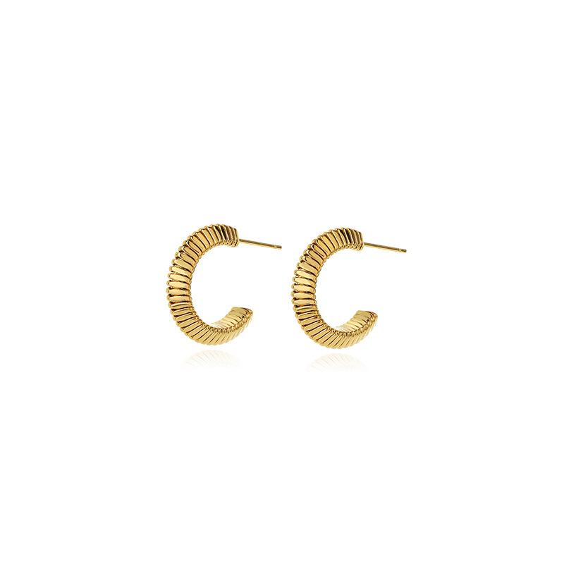 Unique design earrings women's circle exquisite fashion temperament personalized style earrings in Korea niche simple accessories
