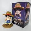 Периферия ONE PIECE, фигурка Луффи в детстве, сидящий, соломенная шляпа, анимация, Король пиратов, автомобильный настольный корпус, маленький орнамент