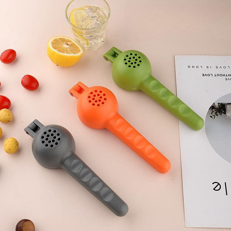 1pcs Manual Lemon Clip Creative Kitchen Gadgets Colorful Manual Lemon Juicer Not Easy To Deform Mini Home Portable Lemon Clip