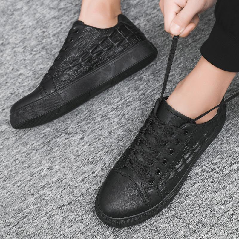 Повседневная кожаная обувь для мужчин на плоской подошве, черная обувь, брендовая мужская офисная рабочая обувь для мужчин, кроссовки для ходьбы, беговые теннисные туфли для мужчин
