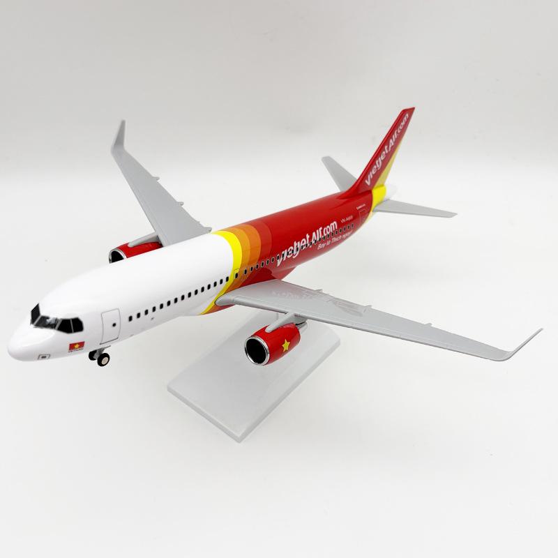 Модель самолета VietJet Air A320, 30 см: Статичная декоративная модель и подарок для авиации