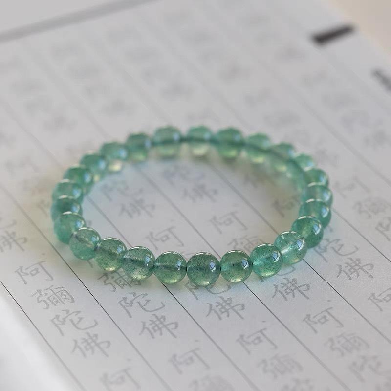 Make a Fortune Strawberry crystal bracelet for women and men Green Strawberry Crystal Single-Row Bracelet Couple's Crystal Simple Student Jewelry