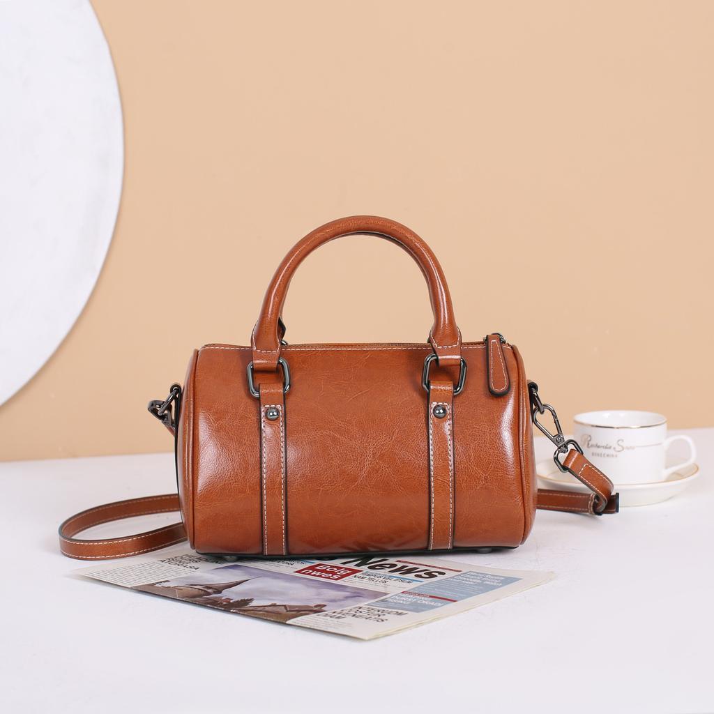 Boston Women's Handbags Are Fashionable, Versatile and High-end for Spring and Summer. They Are Large-capacity Leather Crossbody Handbags