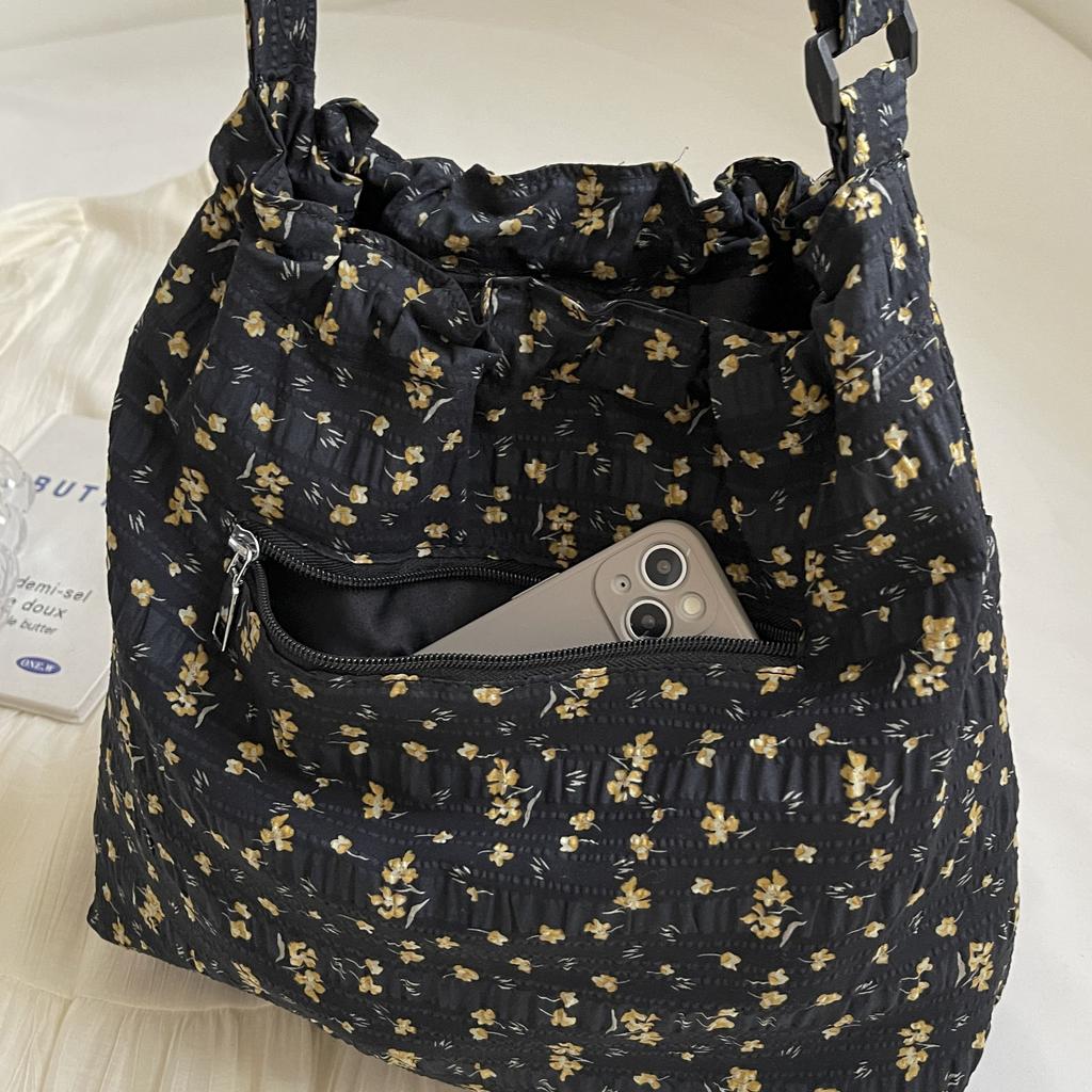 Casual Large Bag Women's Summer New Floral Canvas Bag Large Capacity Tote Bag Class Commuting Single Shoulder Crossbody Bag