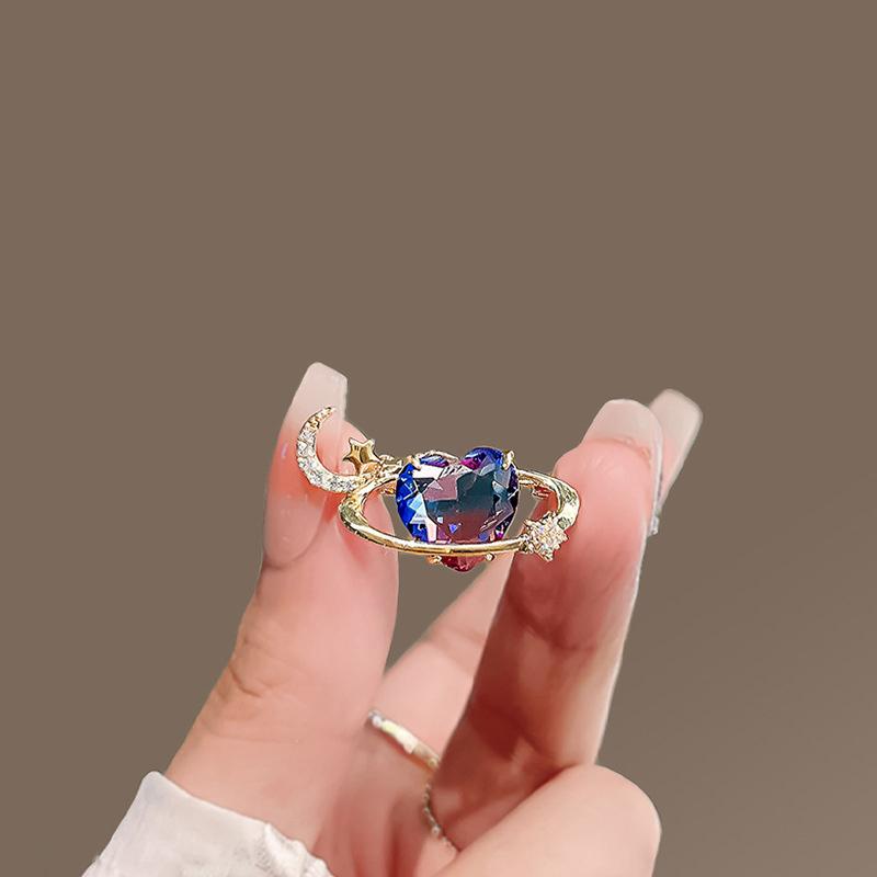 Cartoon Imitation Shell Dragon Brooch For Women Chinese Zodiac Dragon Enamel Pins Cute Animal Badge Birthday Jewelry Gift