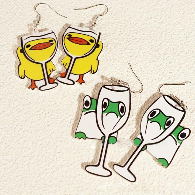 Причудливые серьги в форме утки с увеличенными животными для эффектного модного образа, подходящие для различных случаев