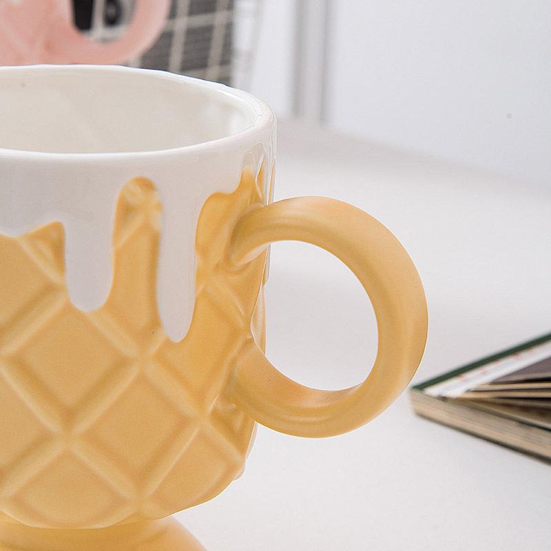 Кремовый ветер высокие бисквиты керамическая кружка высокая ценность с ложкой для перемешивания кофейная чашка ресторан домашняя питьевая чашка