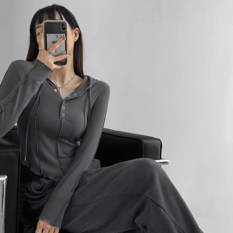 Тонкая толстовка с капюшоном Серый короткий топ с высокой талией Обнаженный пупок American Hottie Pure Desire Тонкая футболка со складками и длинными рукавами