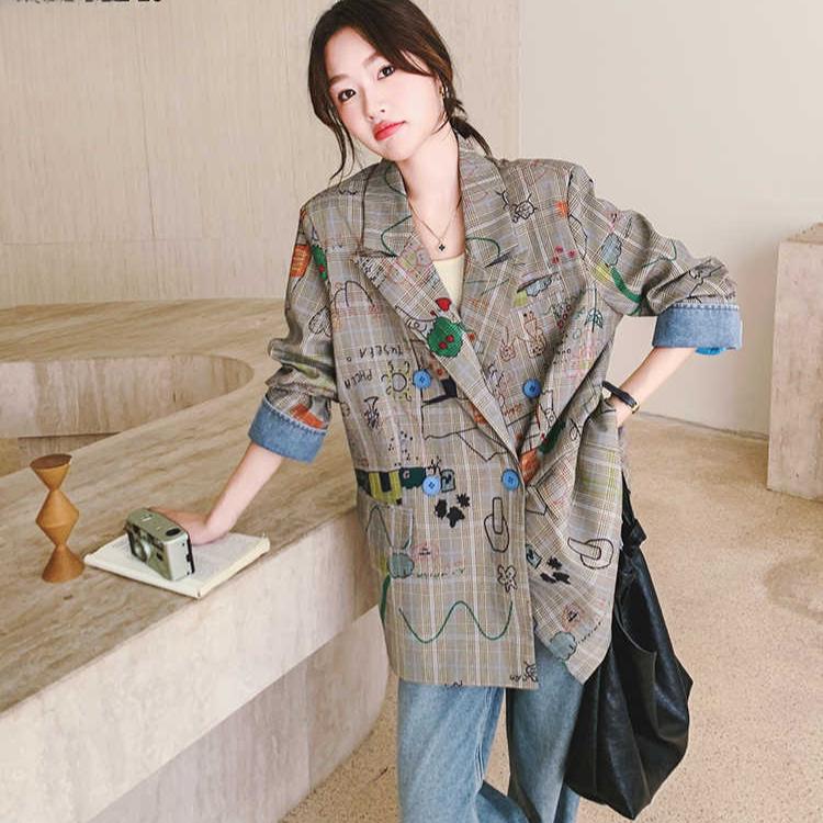 Модная и свободная серая куртка с принтом граффити для женщин на осень