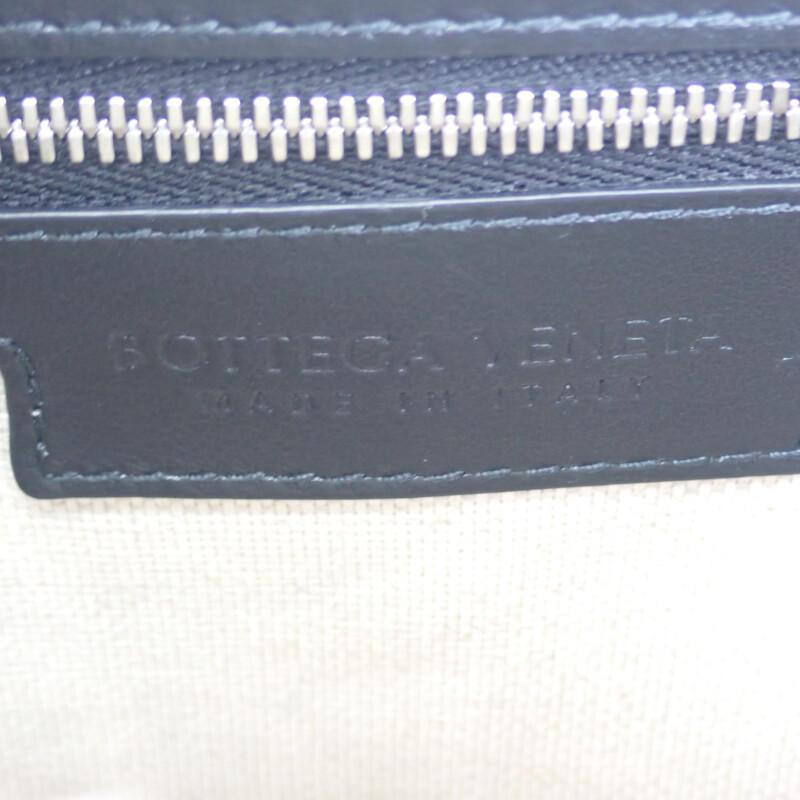 Bottega Veneta 755925V2HL18803 Сумка через плечо черная телячья кожа мужская