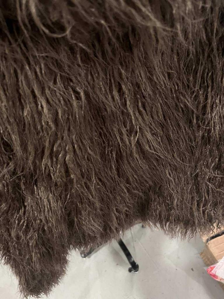 Доступно сейчас: 2024 Женская Мода Однотонное Пальто из Искусственного Меха - Теплое, Пушистое, Зимняя Верхняя Одежда с Длинным Рукавом.