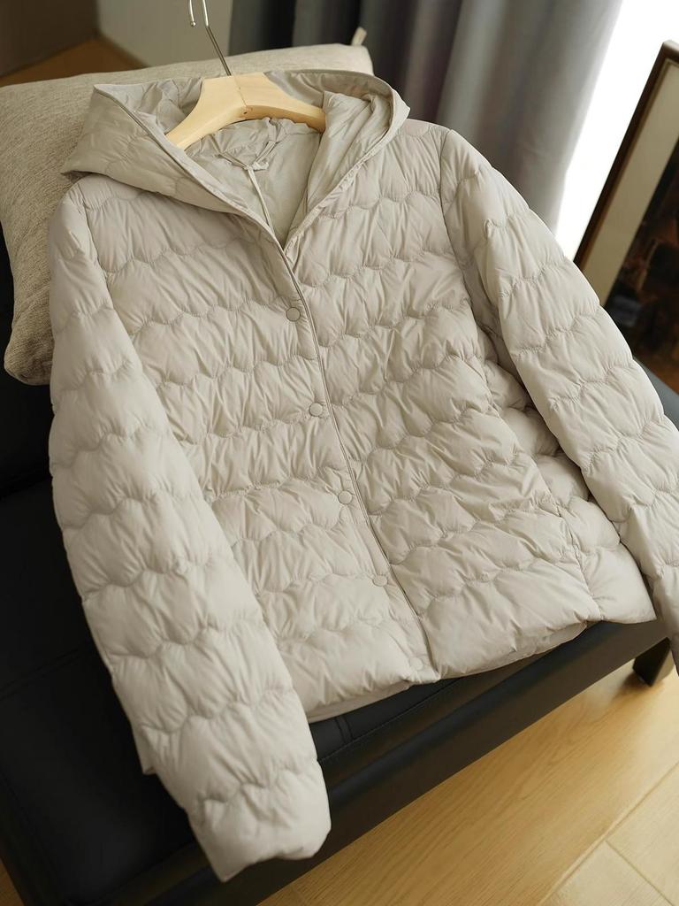 Графеновая легкая пуховая куртка с капюшоном