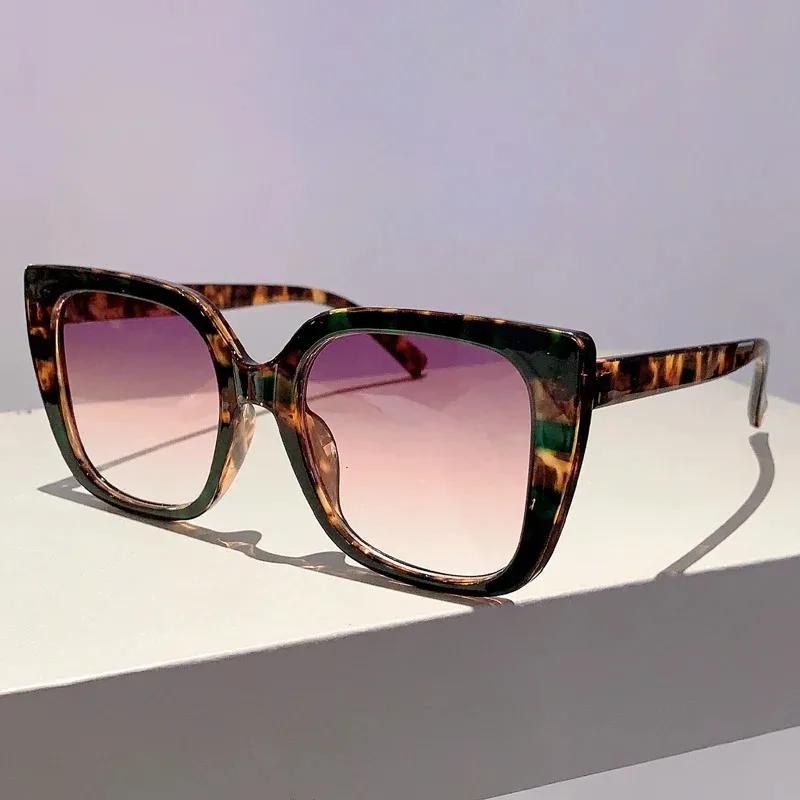 2025 New Brand Designer Square Sunglasses Women Men Oversized Cat Eye Sunglass Gradient Lens Glasses for Women Driving Shades