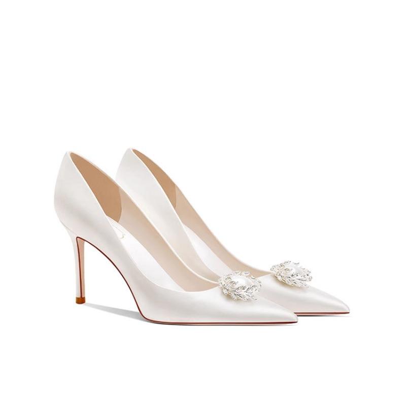 Мода 2025 Новые Летние Туфли Свадебные Белые Стразы Жемчуг Женские Сексуальные Остроносые Атласные Туфли Лодочки на Высоком Каблуке Шпильке Обувь для Невесты