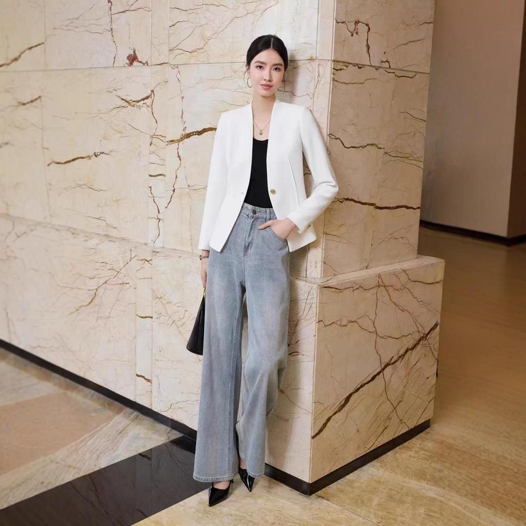 Женский приталенный белый блейзер - 2025 Осень/Зима Корейский стиль Профессиональная мода Повседневный пиджак