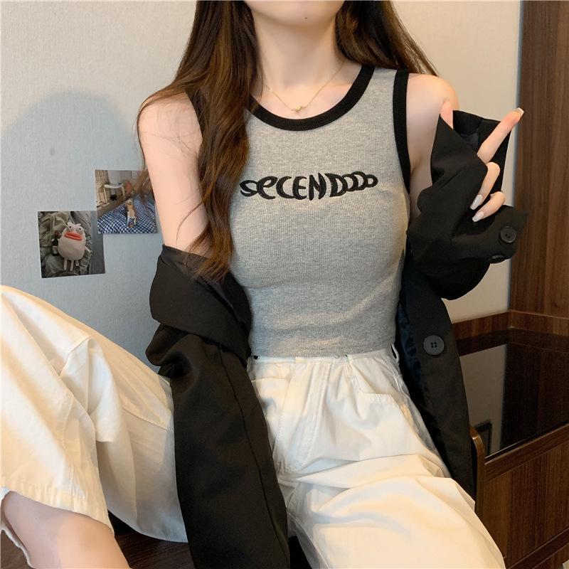 Летний женский кроп-топ без рукавов 2025: Модный приталенный крой для студентов