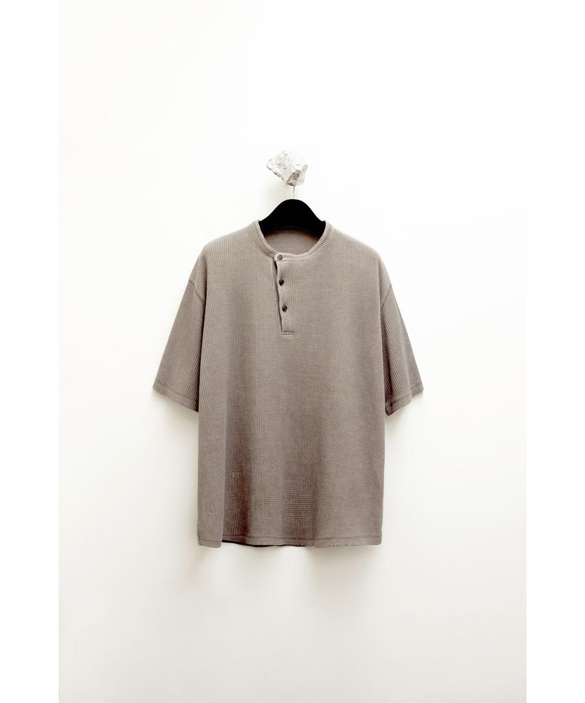 Детская вафельная футболка-henley с коротким рукавом - Коричневая