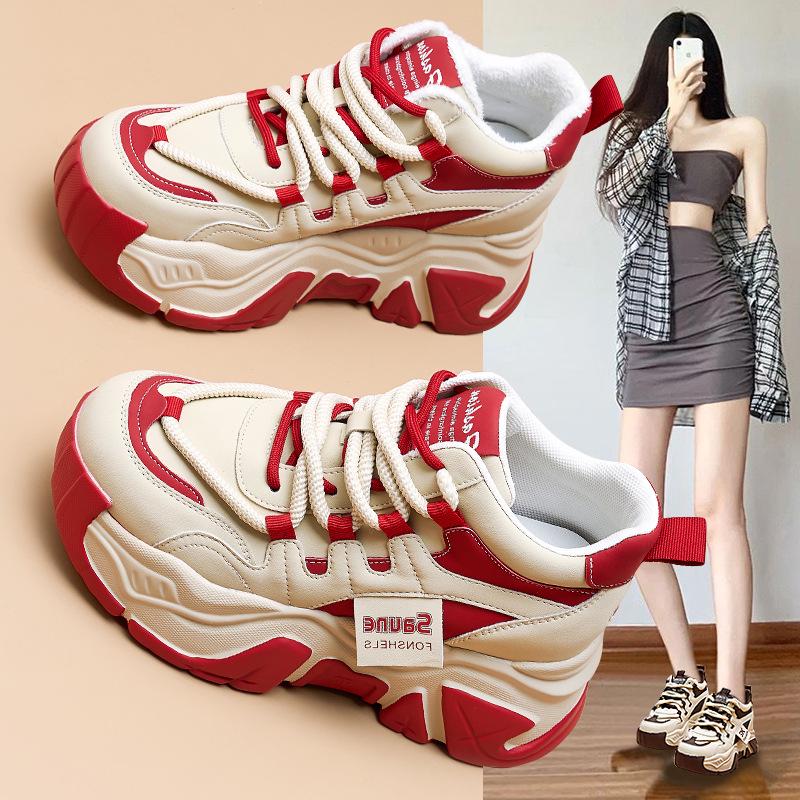 Женские туфли Dad Shoes из натуральной кожи на толстой подошве, увеличивающие рост и отделанные бархатом, повседневные спортивные кроссовки осень/зима 2024 года.