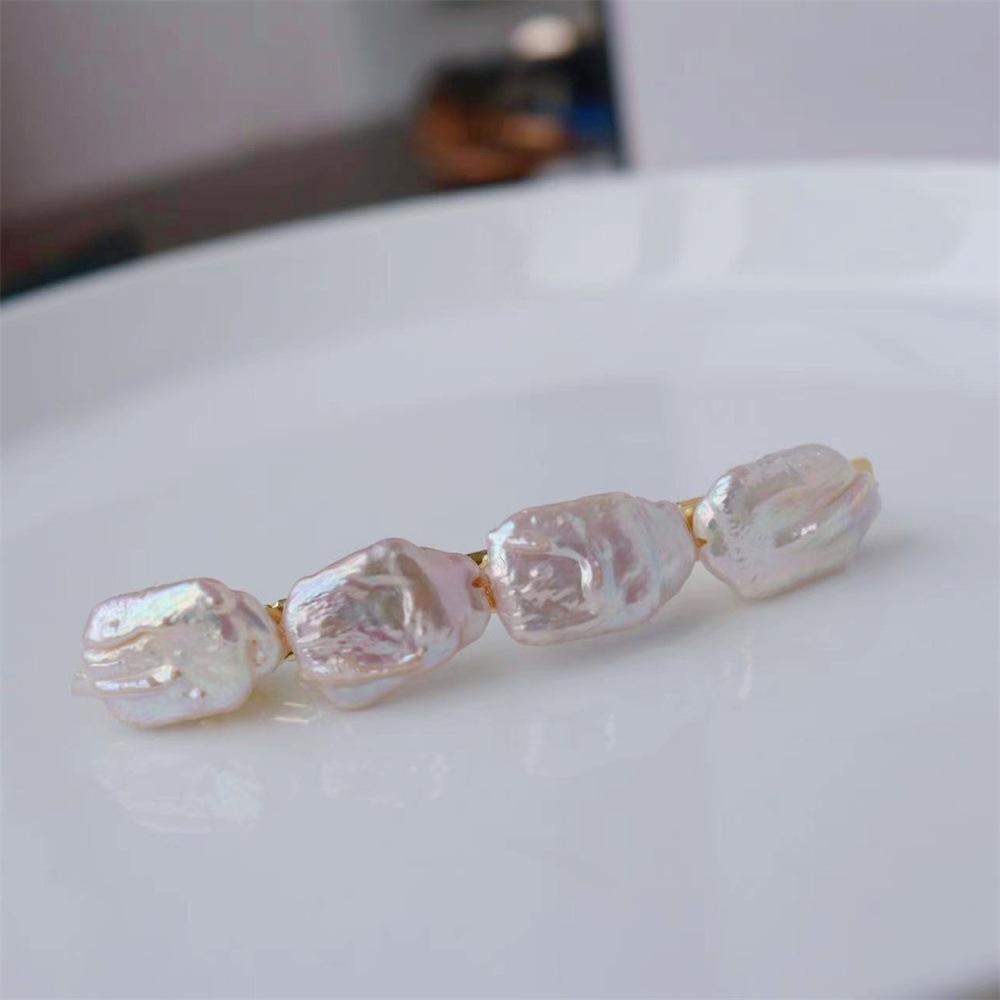 French-style retro spring clip with natural freshwater baroque pearls, a simple and elegant hair accessory for styling updo hairstyles