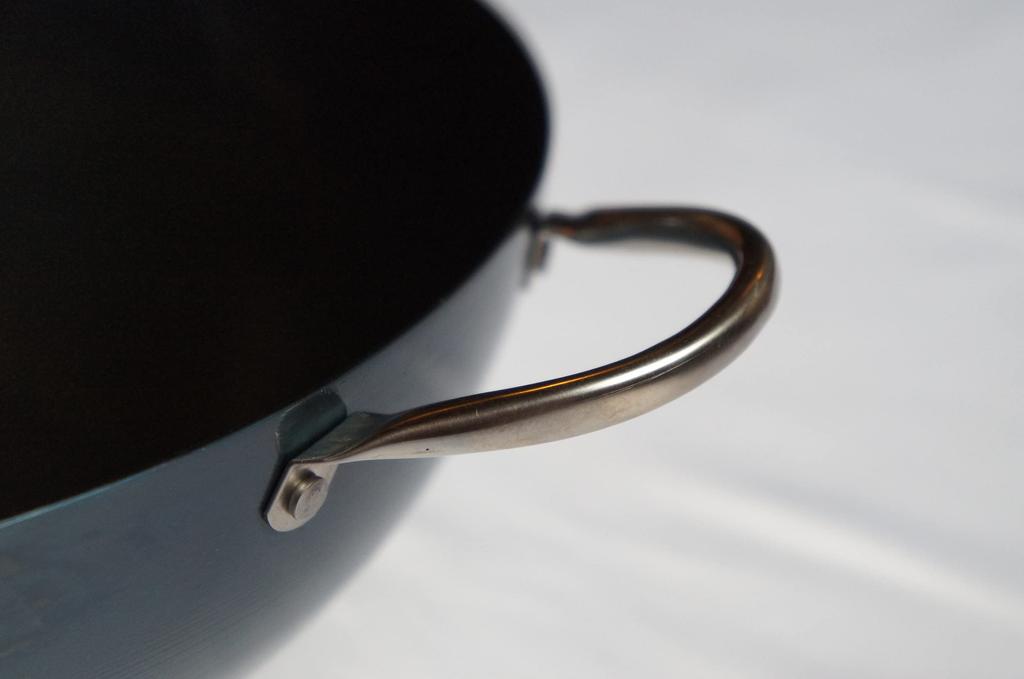 Сковорода из железа, которая растет по мере использования, коричневое дерево, изготовленное в IH, без приправ, для кемпинга, вок, 28 см, ручка, Япония, совместимая, легкая,