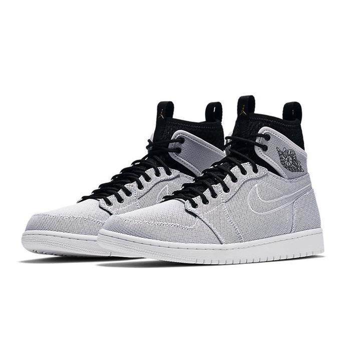 Jordan 1 Ретро Ультра Высокие Бело-Черные 844700-132