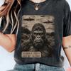 Funny Bigfoot Graphic Tee Alien UFO Vintage Evidence Photo T-Shirt, Sasquatch Alien Shirt, Retro Cryptid Lover Gift, Funny UFO Tee