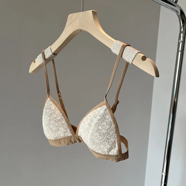 Треугольные трусики для женщин Беспроводной ультратонкий бюстгальтер с треугольной чашкой