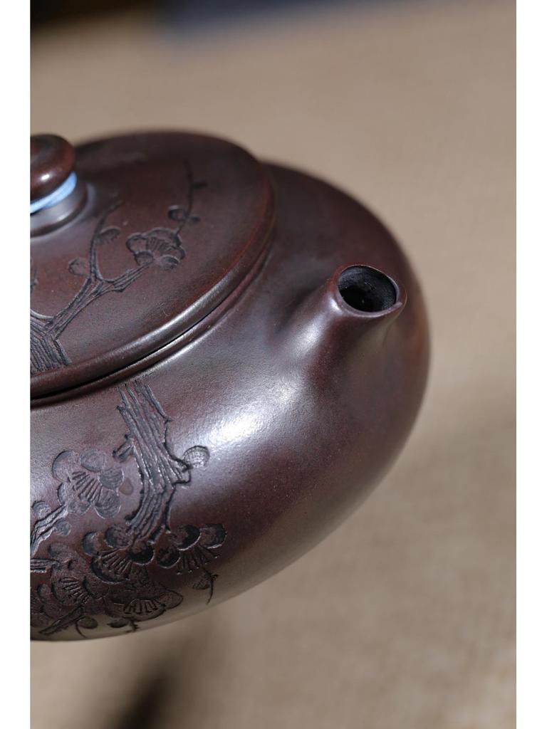 Handmade Yixing Zisha Teapot by Famous Artist - Original Ore Bronze Mud with Plum Shadow Design, Perfect for Kung Fu Tea Sets