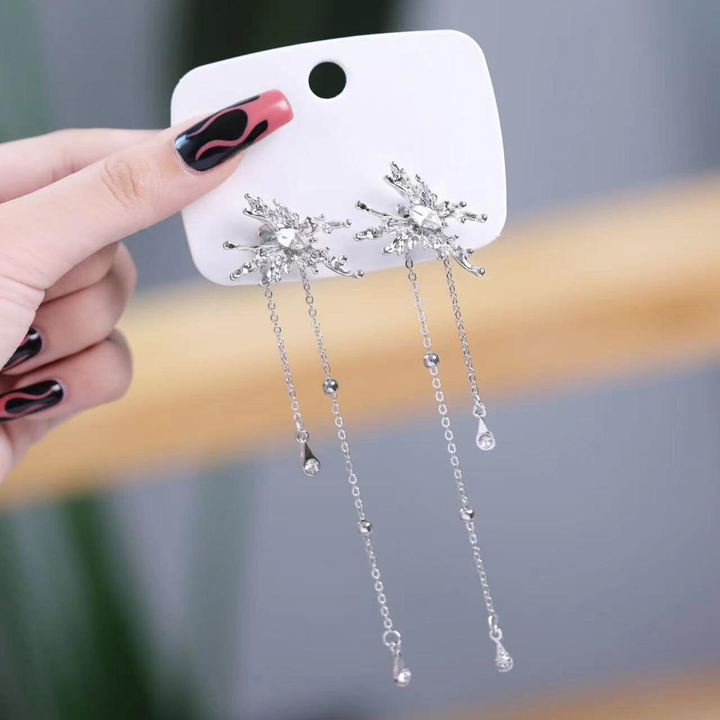 Pinkdudu Модные длинные серьги-капли в холодном стиле с бабочкой, легкие роскошные симметричные серьги с бахромой и бабочкой для женщин PD1494