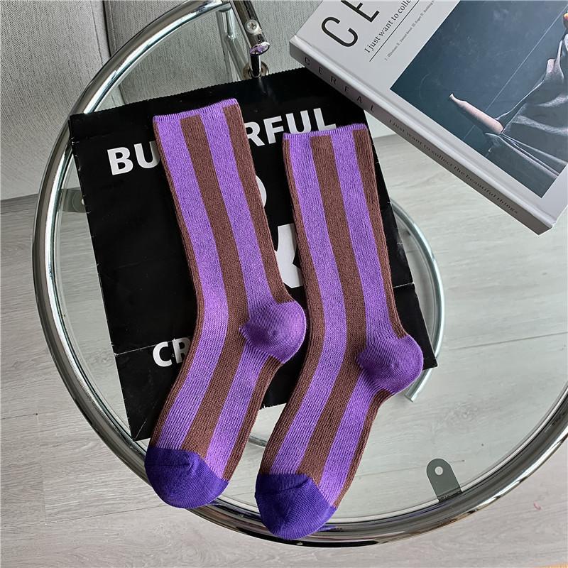 New European Trend Contrasting Color Vertical Stripe Medium Tube Socks Design Double Needle Double Way Cotton Socks