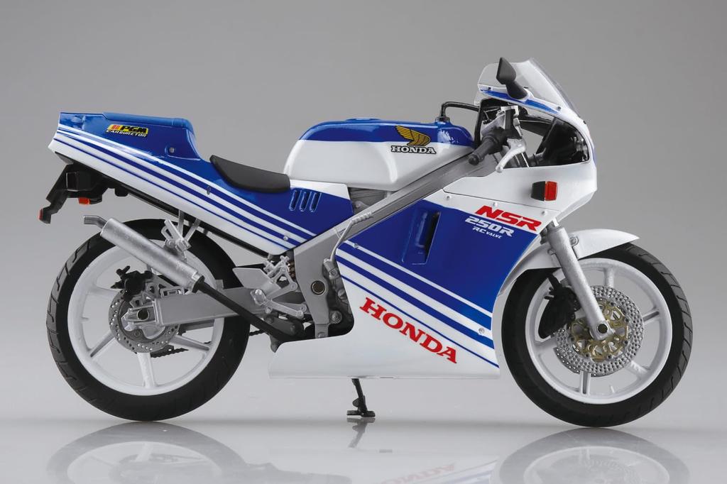 Skynet Completed Bike Honda NSR250R Terra White 1/12 '88 Blue/Ross