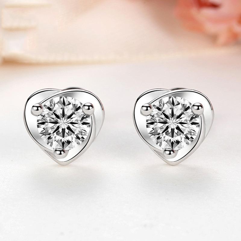 Heart-shaped Stud Earrings, Female Minimalist Temperament, Personalized Diamond-set Love Ear Jewelry, Cute Korean Version of Niche Design Accessories