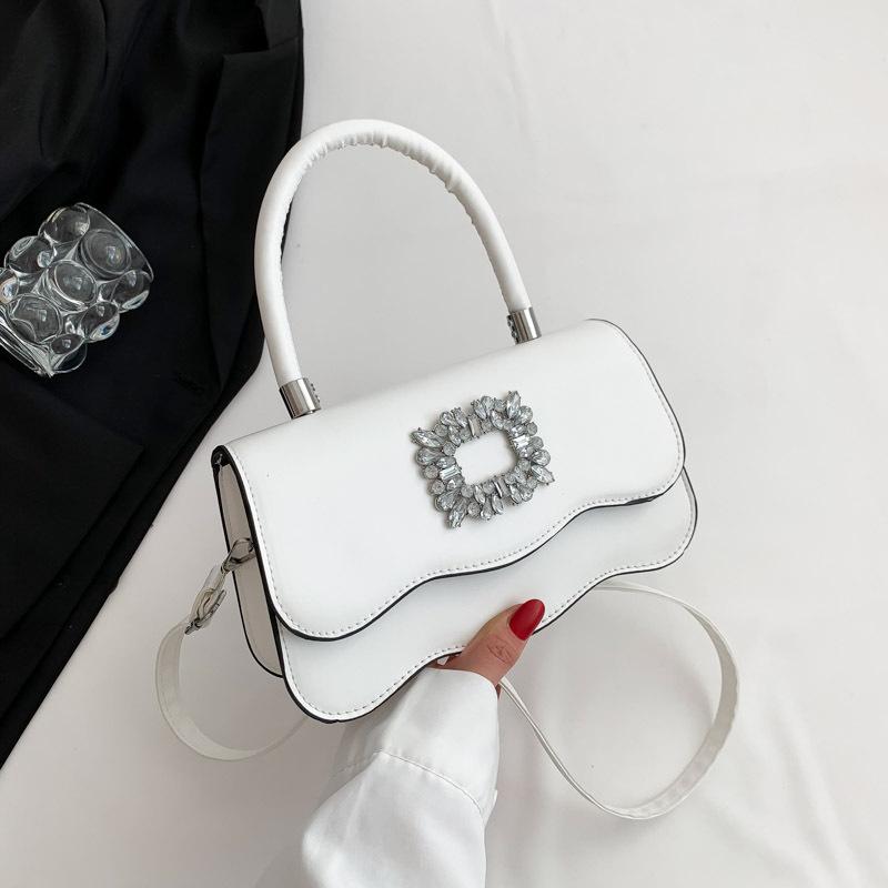 Simple Shoulder Bag, Fashionable and Simple Small Square Bag, Autumn New Messenger Bag, Casual Commuter Handbag.