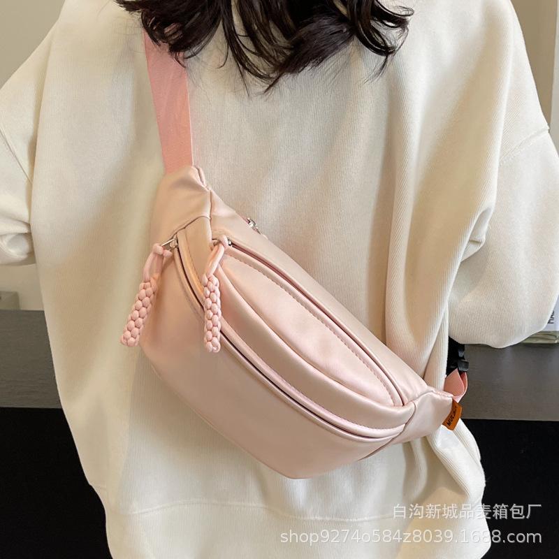 Internet Celebrity Popular Small Bag Women's Bag 2025 New Trendy French Niche Design Fanny Bag Fashion Breast Bag Messenger Bag