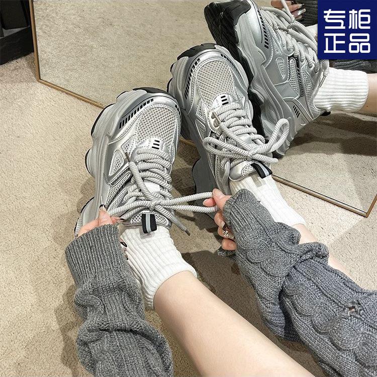 Дышащая сетчатая повседневная спортивная обувь женская весенняя новая на толстой подошве увеличивающая рост модные папины кроссовки