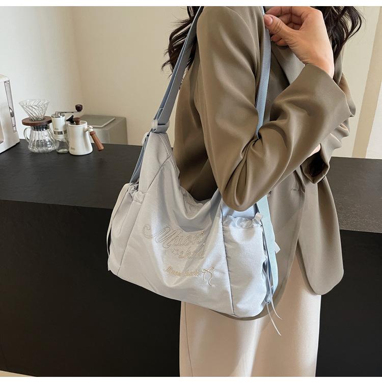 Сумка-тоут женская 2024 года, новая большая вместимость, рюкзак для поездок на работу с надписью «иностранное чувство» для студентов колледжей, для поездок на работу в класс