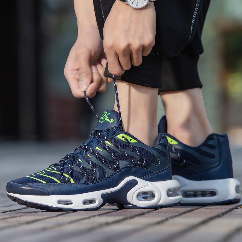 Men Sneakers Running Fashion Outdoor Jogging Sports Shoes Mesh Breathable Cushioning Black Basket Footwear Male Plus Size 39-46