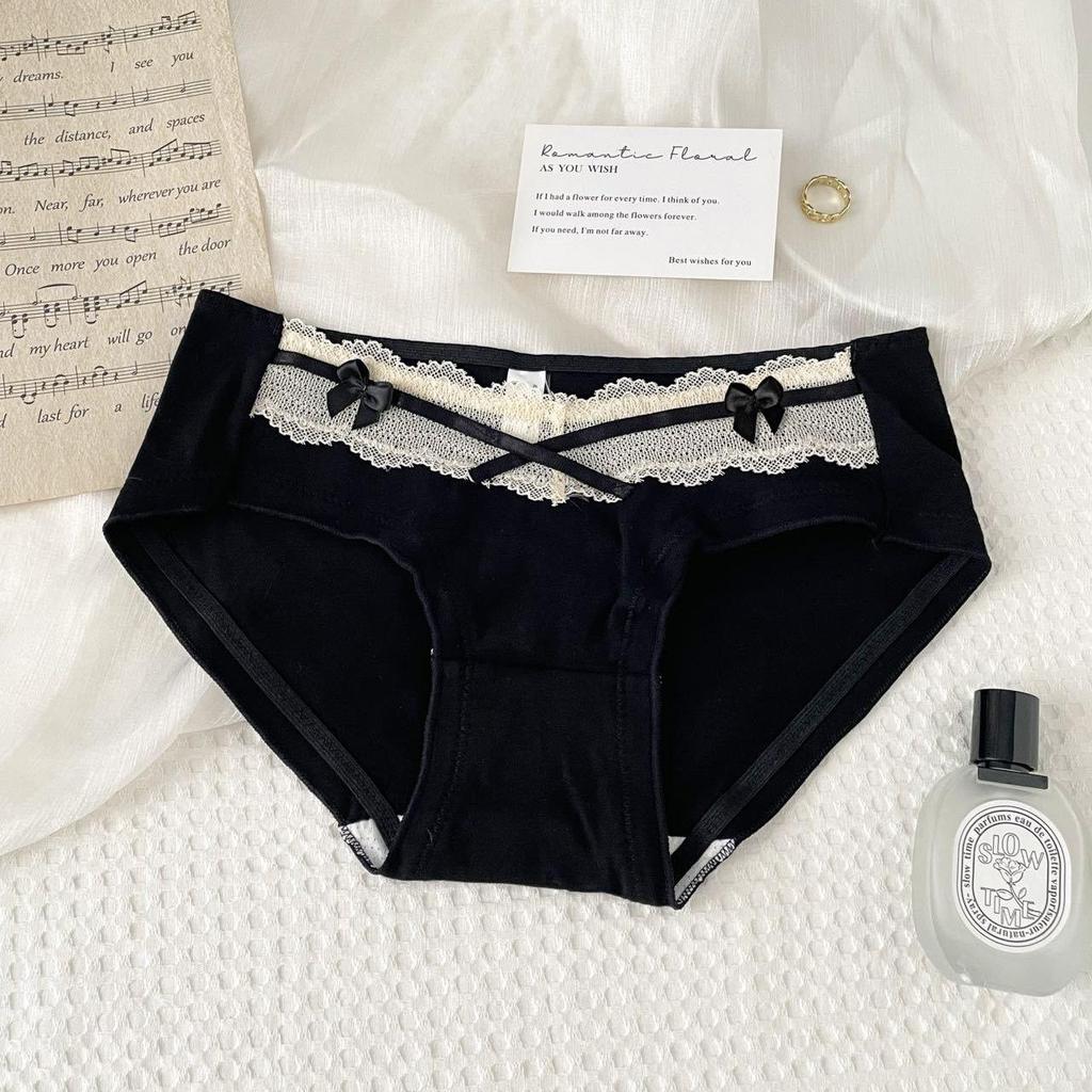 "Women's Pure Cotton Antibacterial Mid-Waist Lace Underwear - Breathable, Large Sizes, Pure Desire Style"