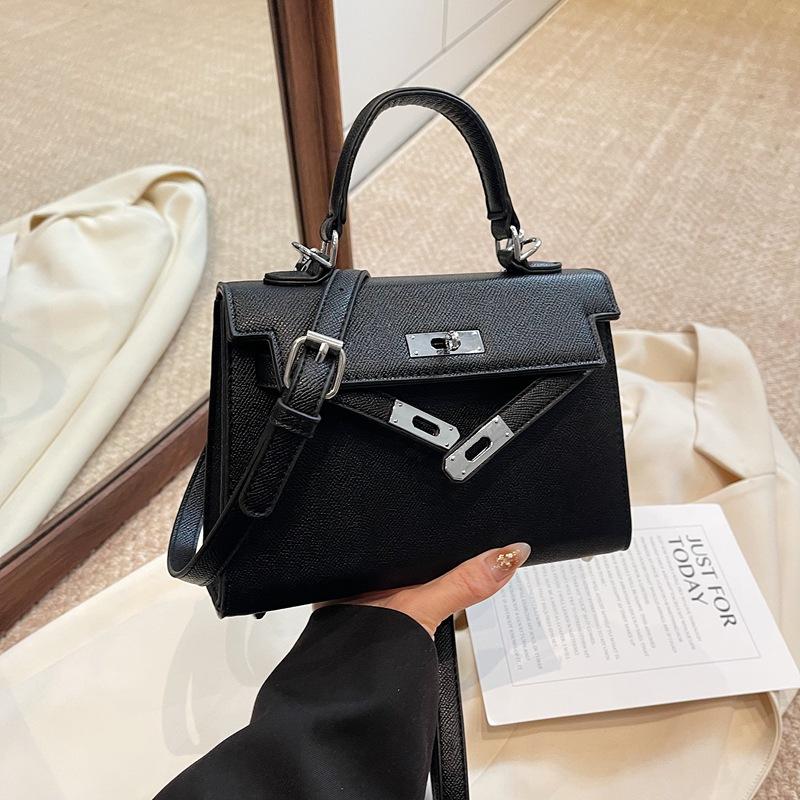 Textured Lock Portable Small Square Bag Women's 2025 Spring and Summer New Classic Shoulder Messenger Bag Fashion Kelly Bag