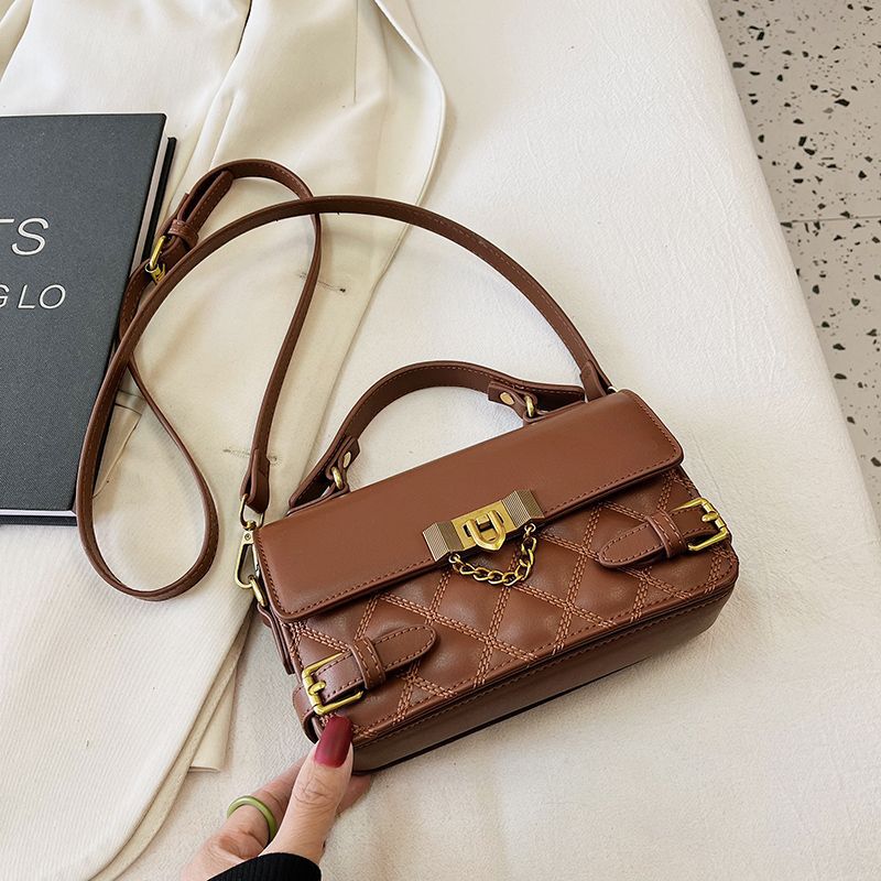 Premium texture small bag women's new fashion retro versatile diamond shoulder bag portable messenger small square bag