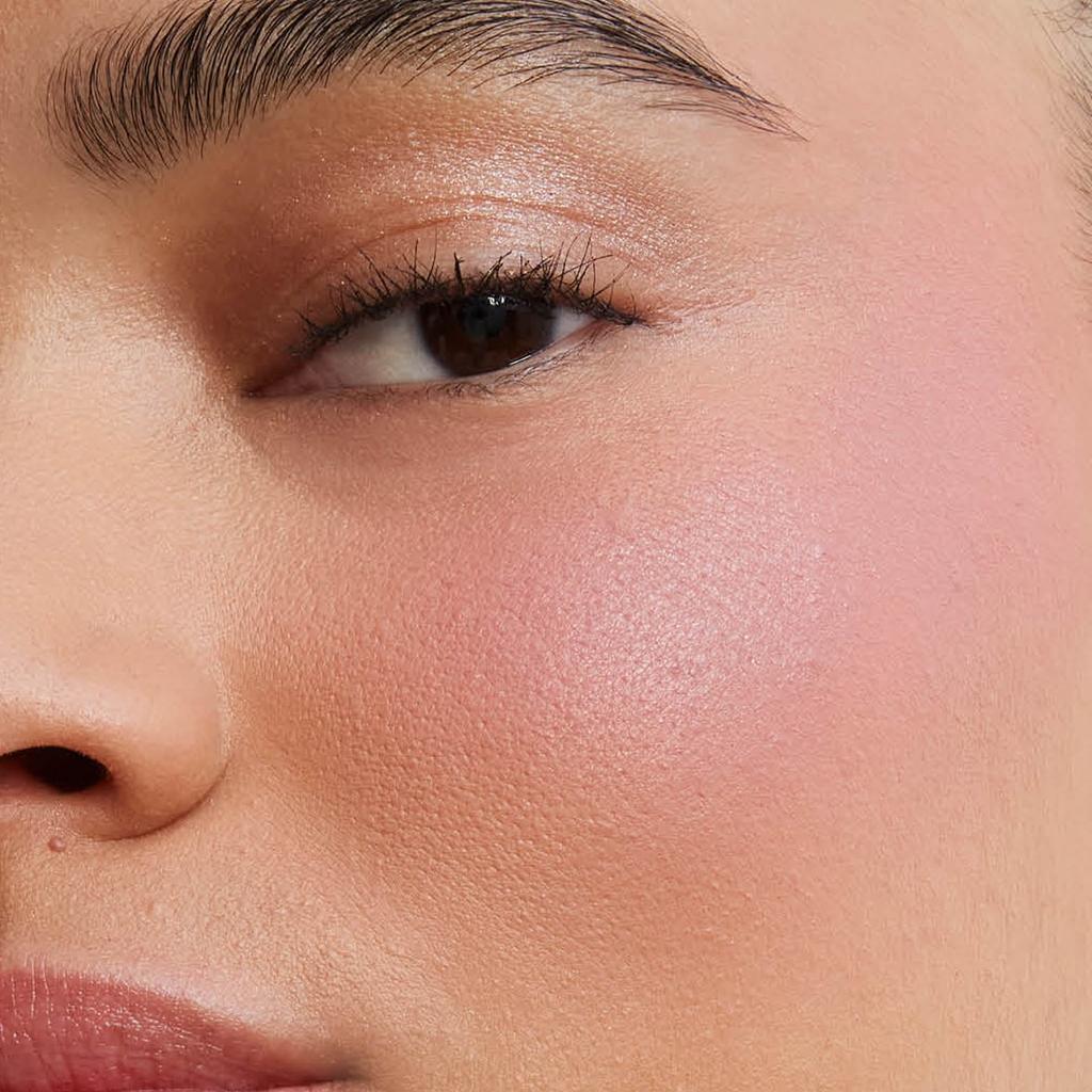 Yves Saint Laurent Make Me Blush Смелый размывающий румяна