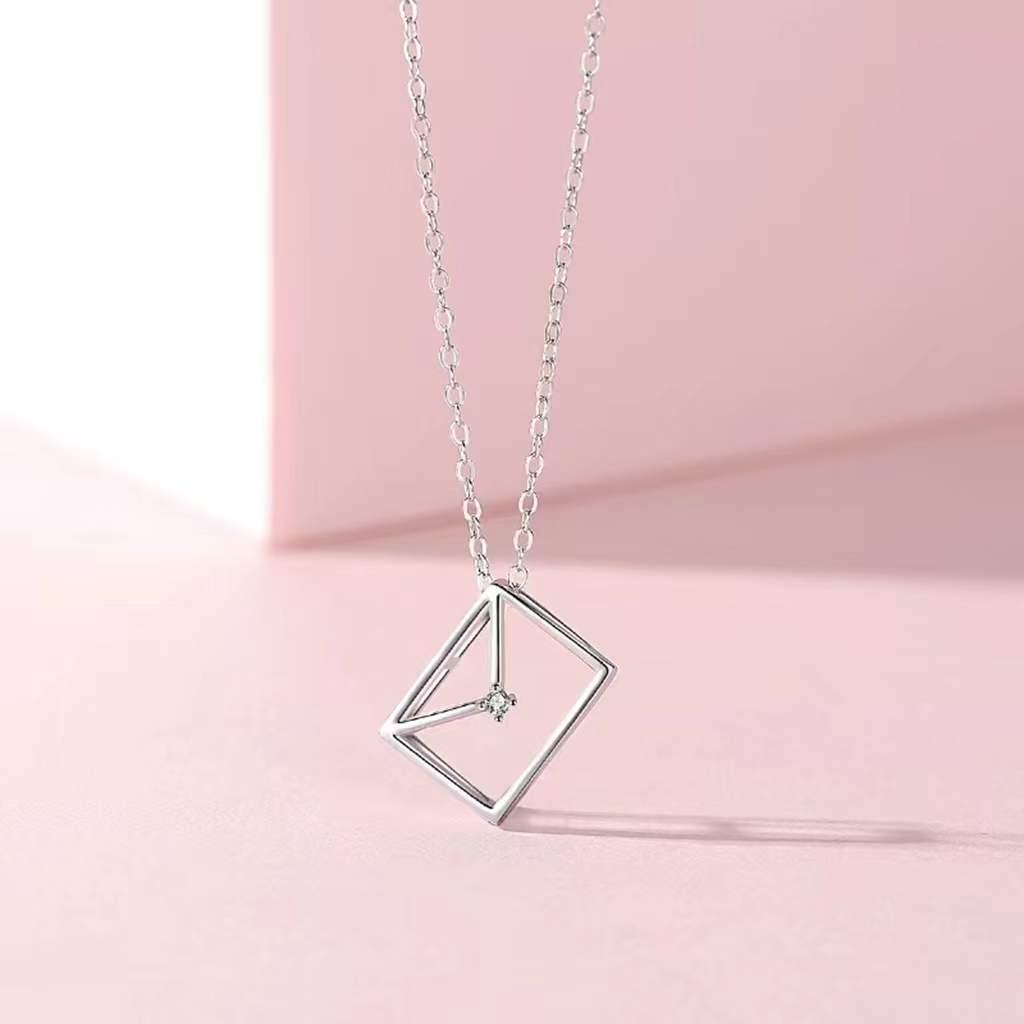 Серебряное ожерелье-конверт Beixi S925: Женская простая, универсальная цепочка на ключицы с уникальным дизайном
