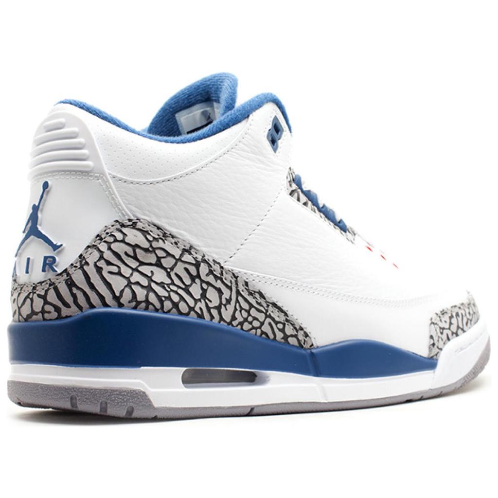 Jordan 3 Ретро True Blue 2011 136064-104