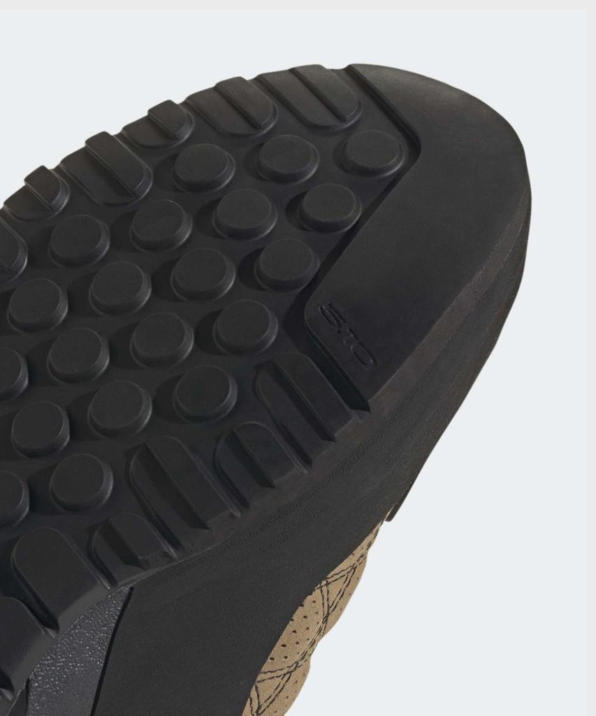 adidas Tenipro Gtx - Коричневый:Черный / Jq6616