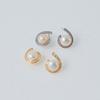 Les Bijoux Philosophy LB_pearl comma earring_GOLD