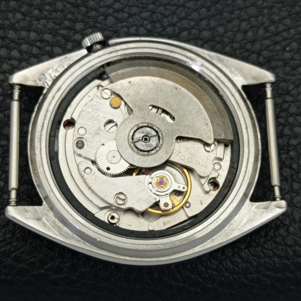 AUTOMATIC 7009A VINTAGE SEIKO 5 JAPAN MENS SILVER COLOR DIAL WATCH A701551-5 R206b-a701551
