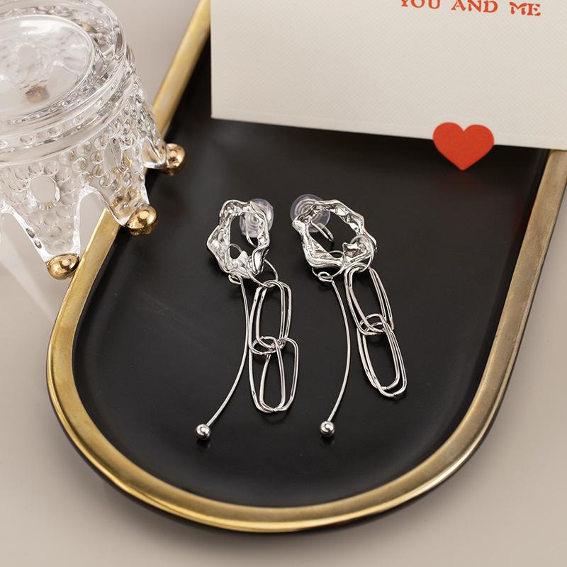 Нерегулярные серебряные металлические цепочки, длинные серьги, модные без пирсинга, спирали от комаров, зажим для ушей