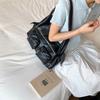 Винтажные Мотоциклетные Сумки Седло Подмышечная Одноплечевая Сумка Форма Подушки Crossbody Сумка на Плечо Однотонная Застежка-молния Кожа